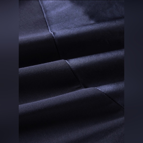 Milky Waves Acetate
Midnight Acetate Non-slip Strapless Midi Brami Dress - Picture 10 of 11